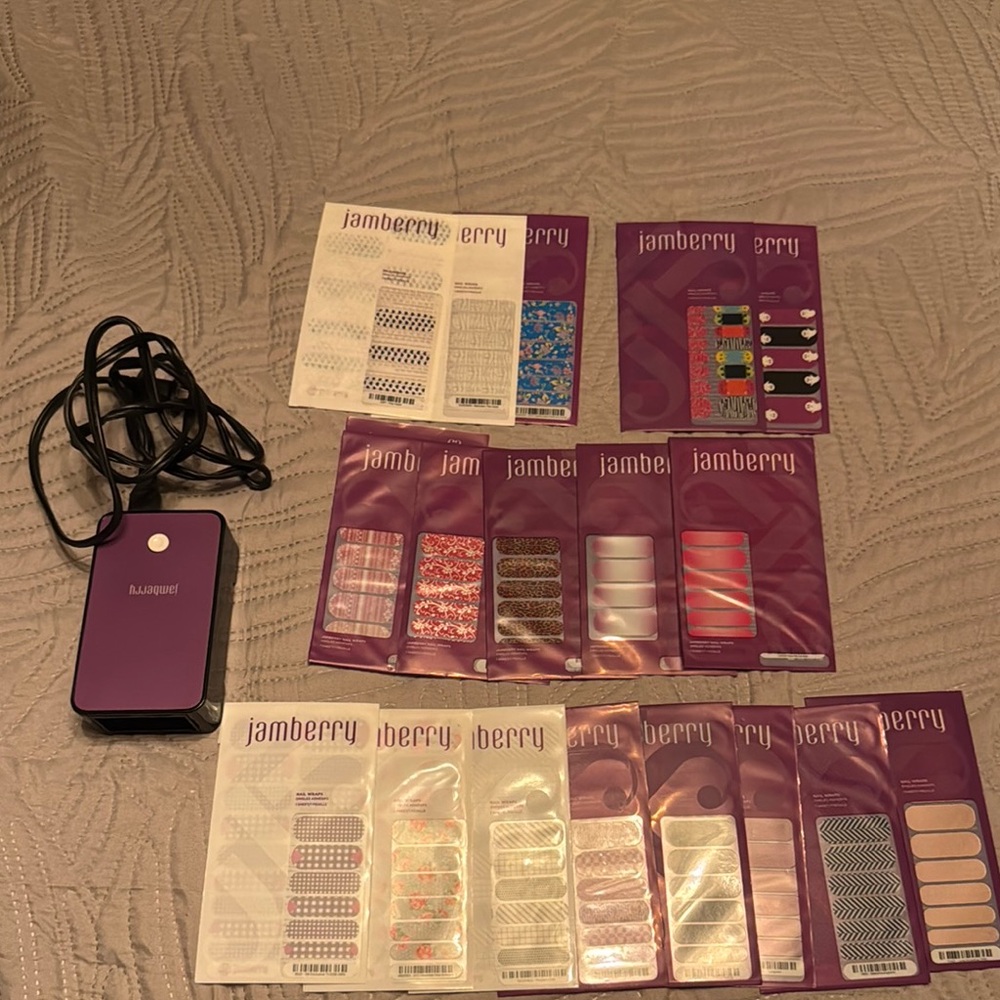 Jamberry Collection 18ct plus dryer
